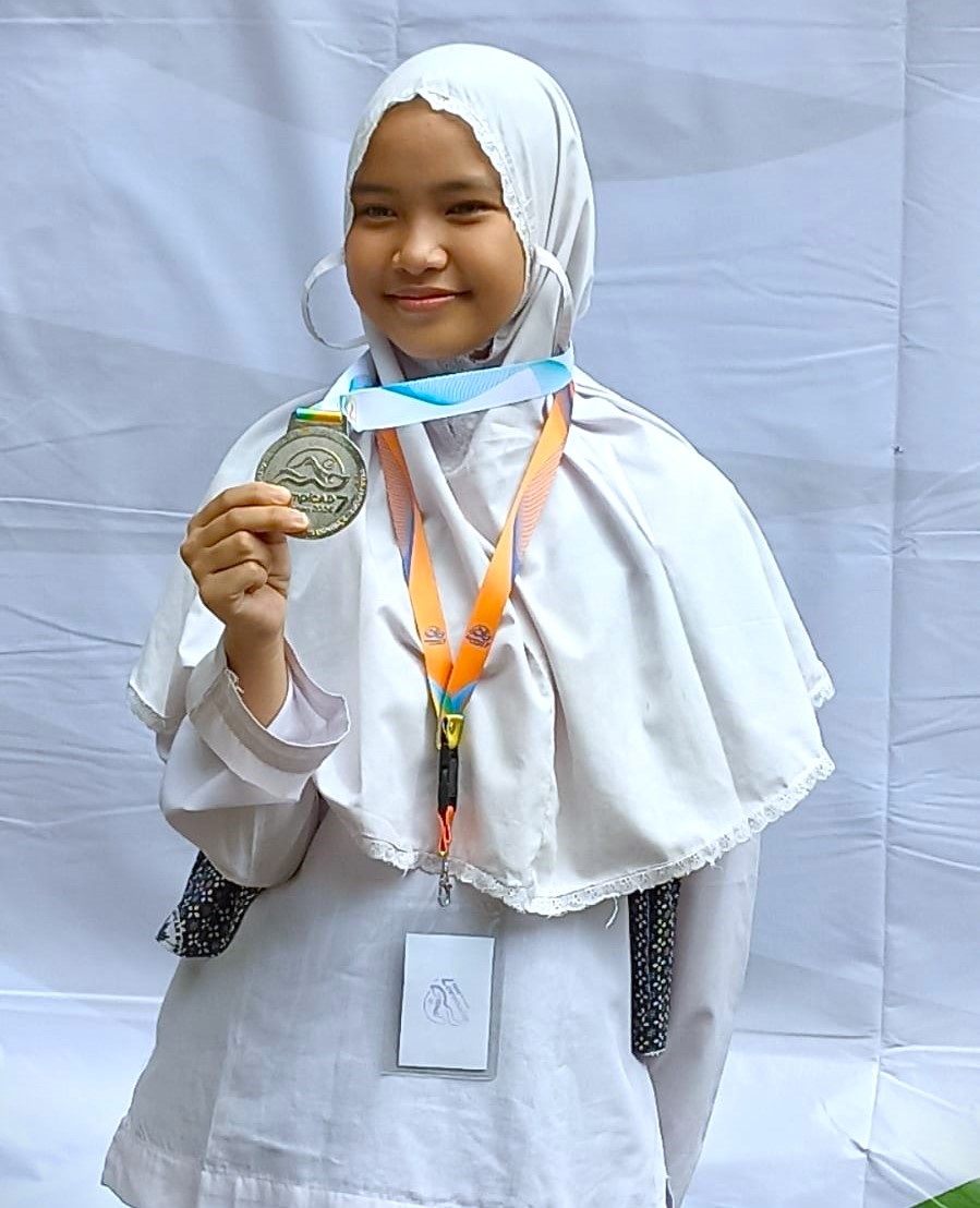 Read more about the article Qorira Faiha Rafilah Juara 2 Lomba News Reading pada OlympicAD VII 2024 Bandung